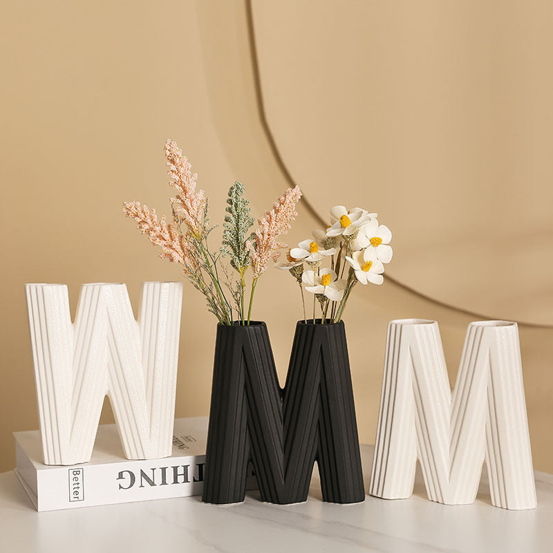 Decorative Vase White Black | Kelmera