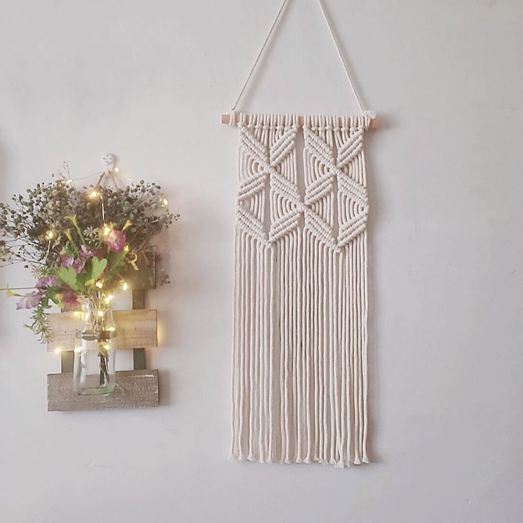 Decorative Wall Hanging Off White | Kelmera