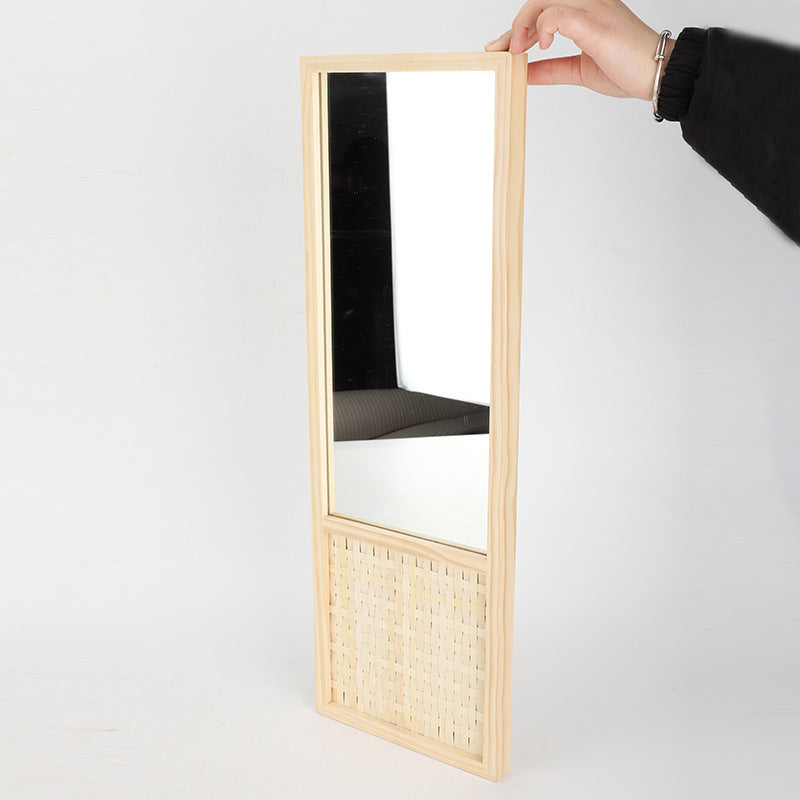 Decorative Wall Mirror made of Rattan | Kelmera
