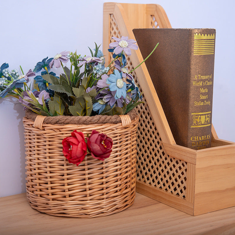 Decorative Wicker Planter | Kelmera