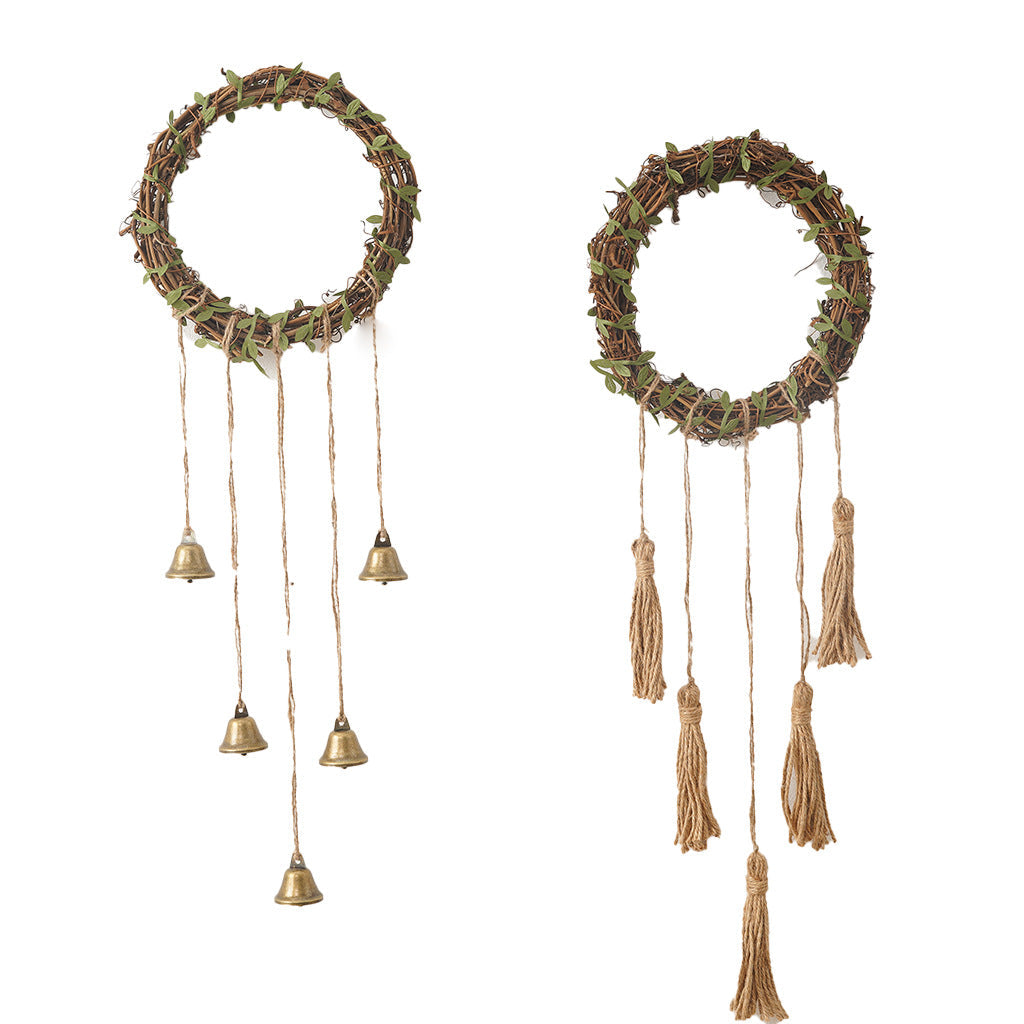 Decorative Wreath with Hanging Bells | Kelmera