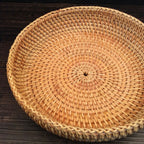 Delicate Serving Platter made of Handcrafted Rattan | Kelmera