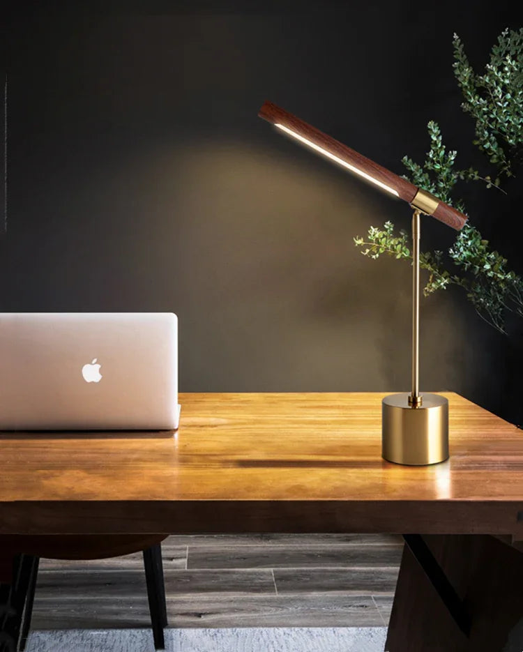 Dordelta Desk Lamp