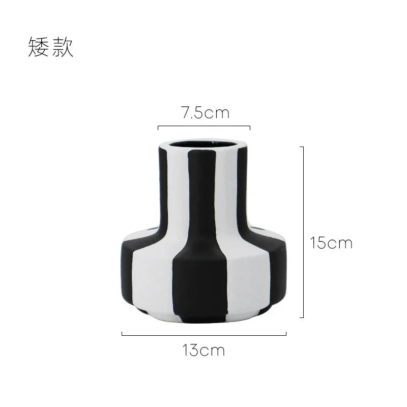 Dresvia Ceramic Vase