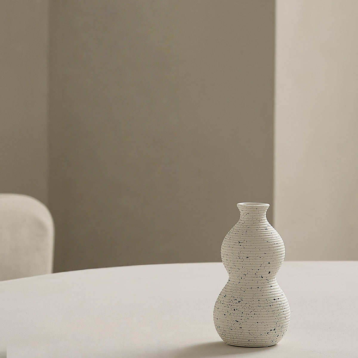 Elegant and Artistic Ceramic Vase | Kelmera