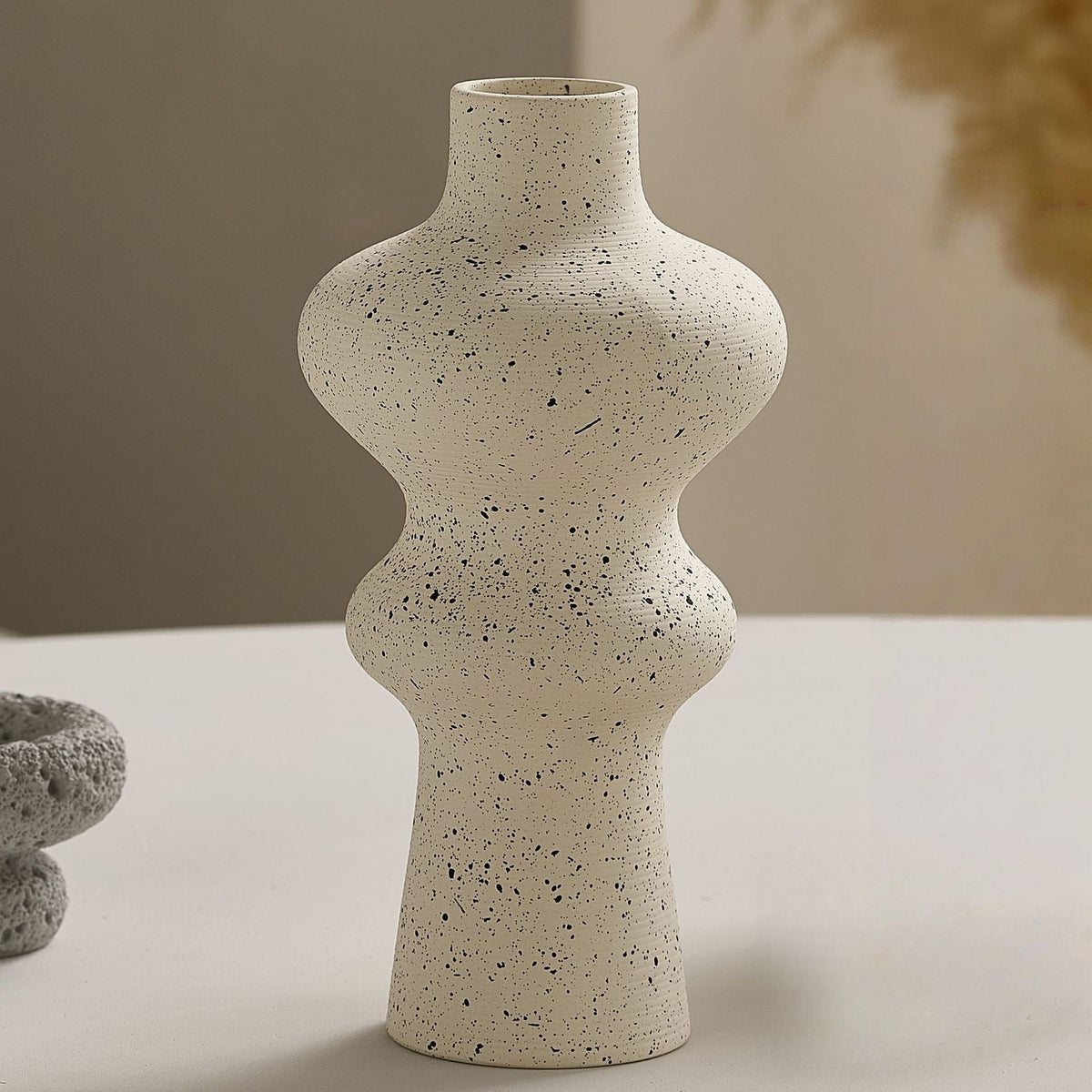 Elegant and Artistic Ceramic Vase | Kelmera