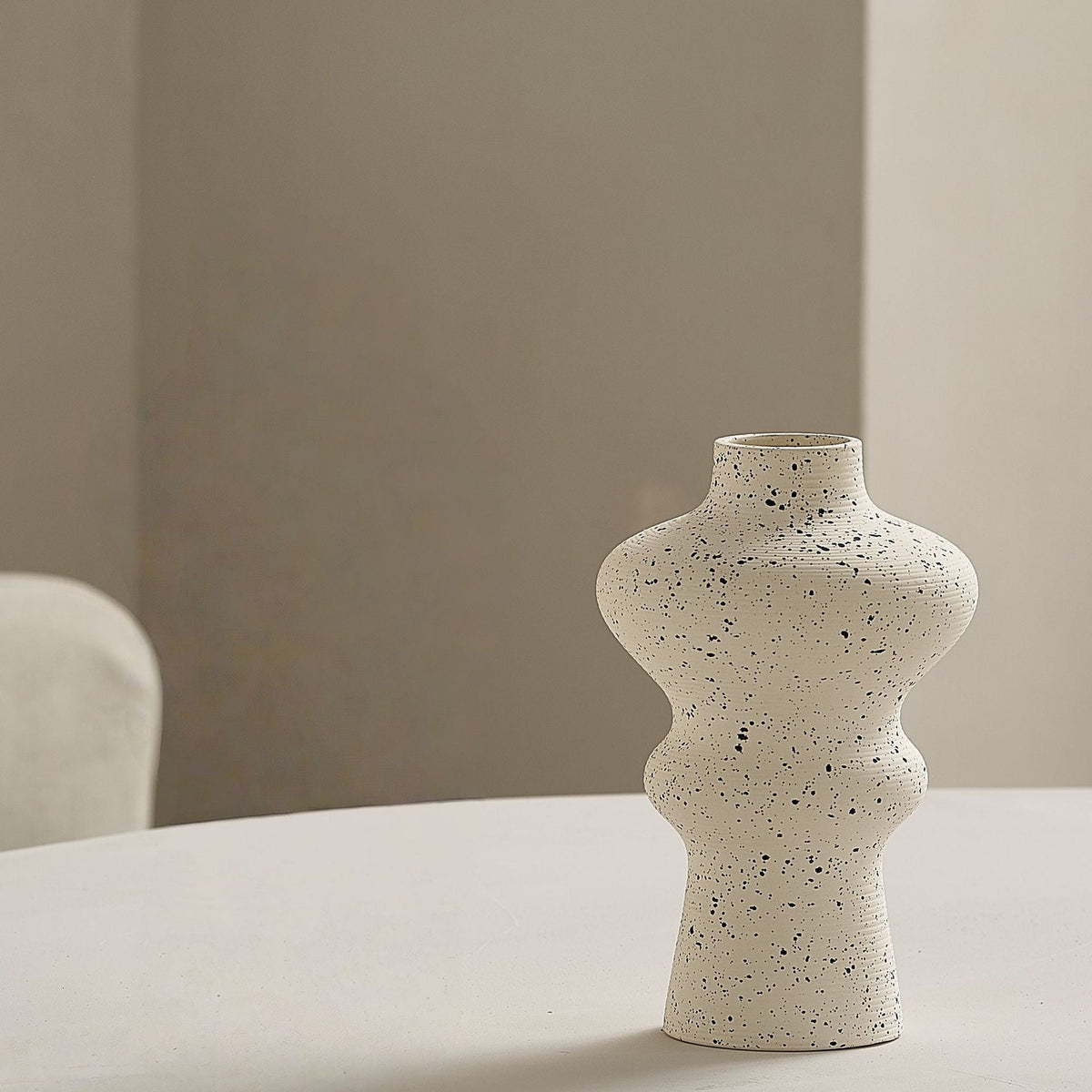 Elegant and Artistic Ceramic Vase | Kelmera