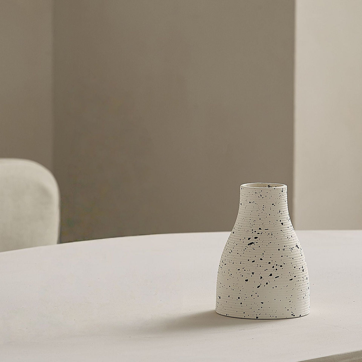 Elegant and Artistic Ceramic Vase | Kelmera
