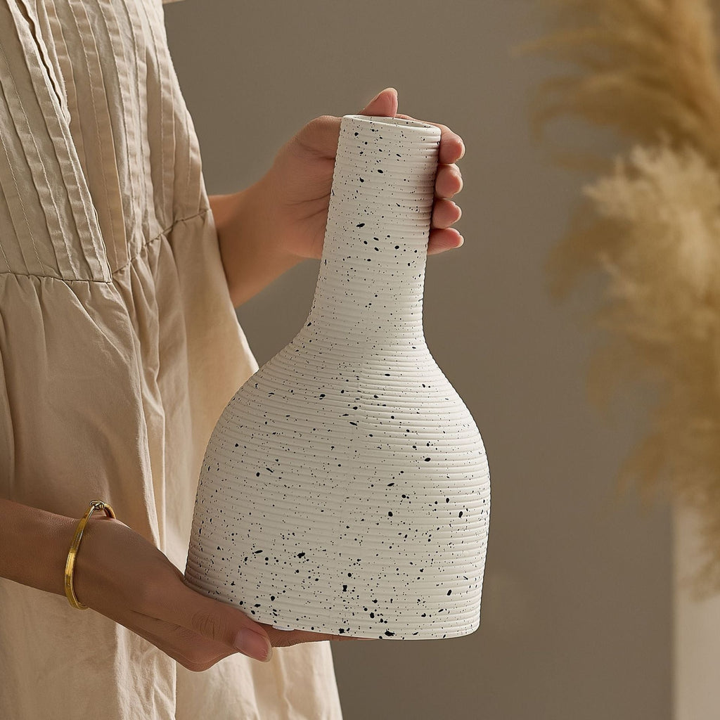 Elegant and Artistic Ceramic Vase | Kelmera