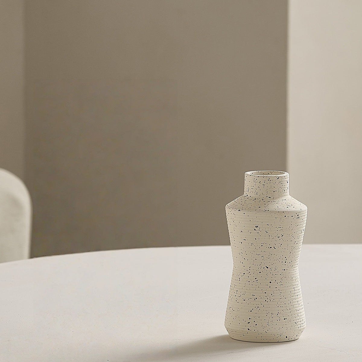 Elegant and Artistic Ceramic Vase | Kelmera