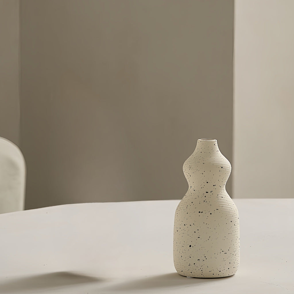 Elegant and Artistic Ceramic Vase | Kelmera