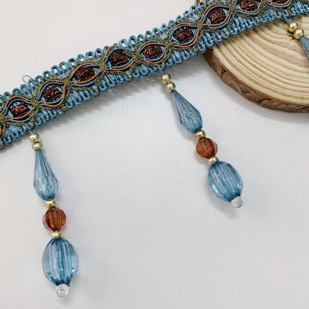 Elegant and Eye-Catching Trimming with Glass Crystals | Kelmera