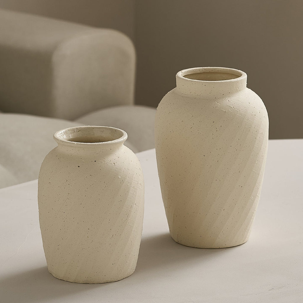 Elegant and Modern Ceramic Vase | Kelmera