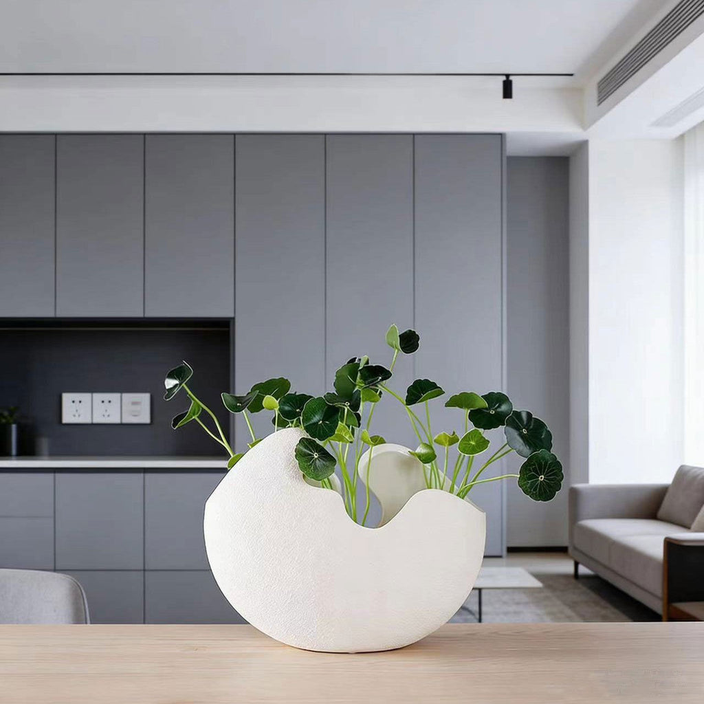 Elegant and Modern Ceramic Vase Model Xksm | Kelmera