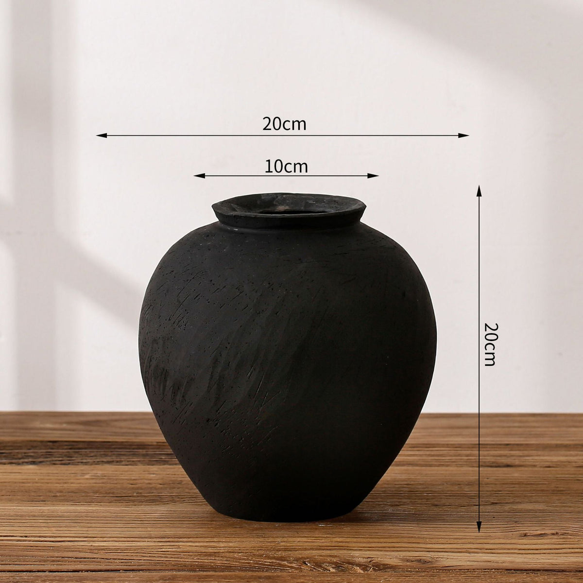 Elegant and Timeless Decorative Vase | Kelmera