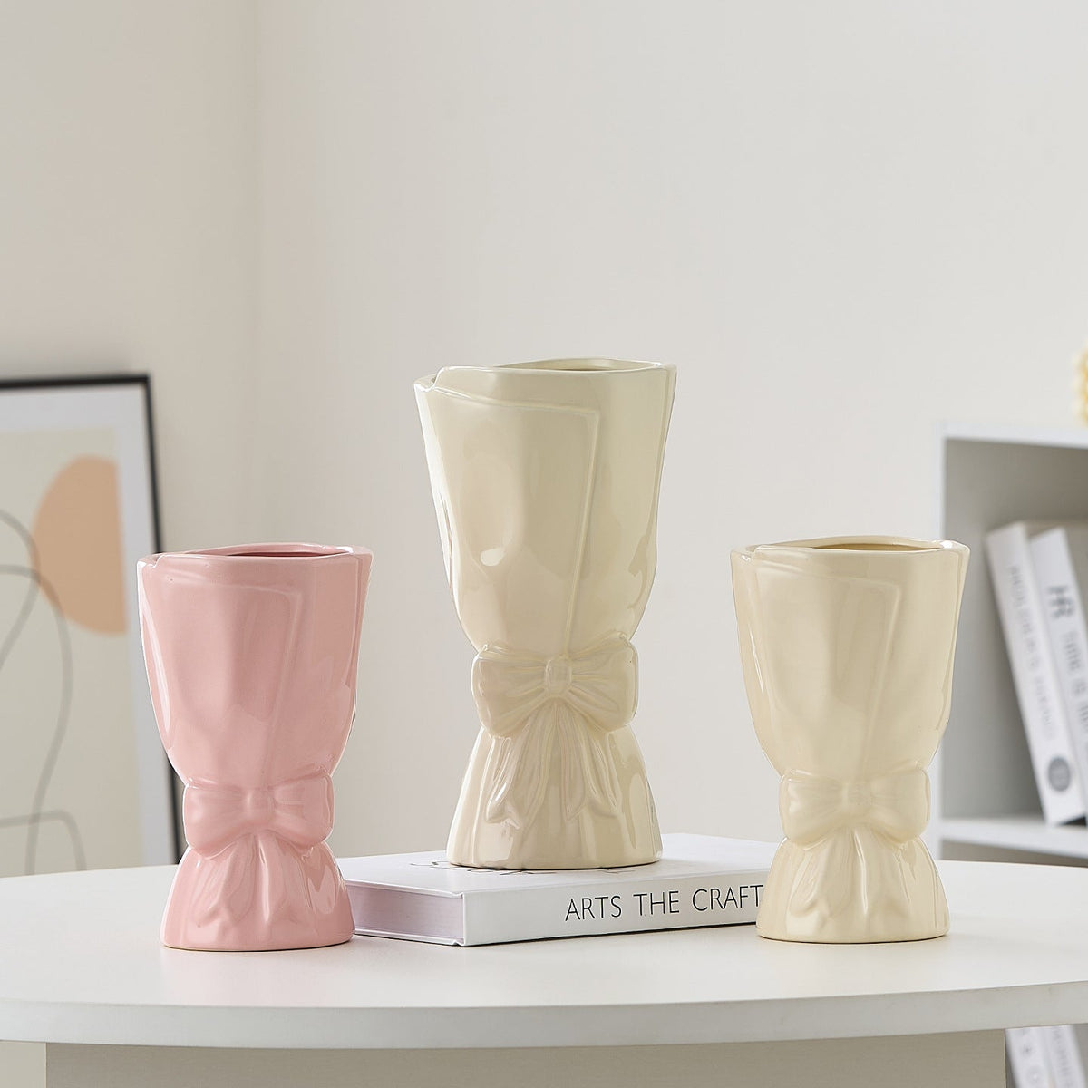 Elegant Ceramic Flower Vase Pink White | Kelmera