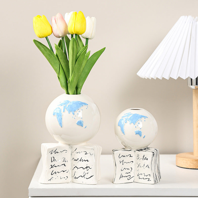 Elegant Ceramic Globe Bank | Kelmera