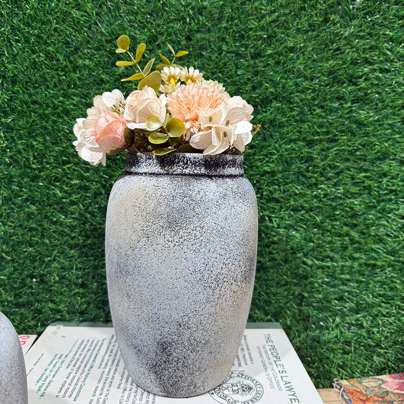 Elegant Ceramic Vase Antique White | Kelmera