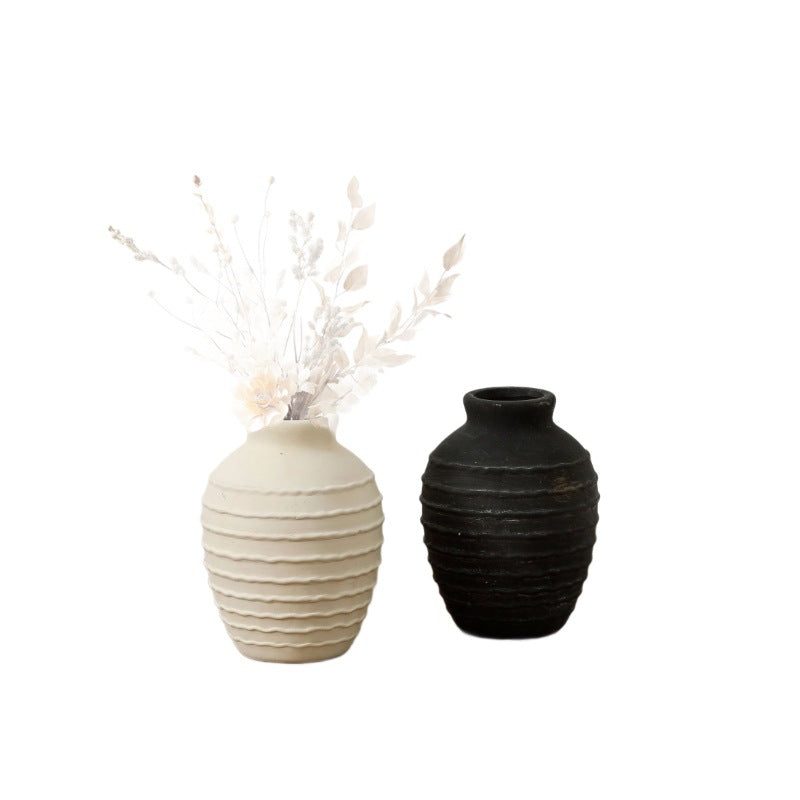 Elegant Ceramic Vase Black Gold | Kelmera