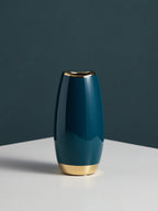 Elegant Ceramic Vase in Modern Design | Kelmera
