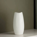 Elegant Ceramic Vase in Modern Design | Kelmera