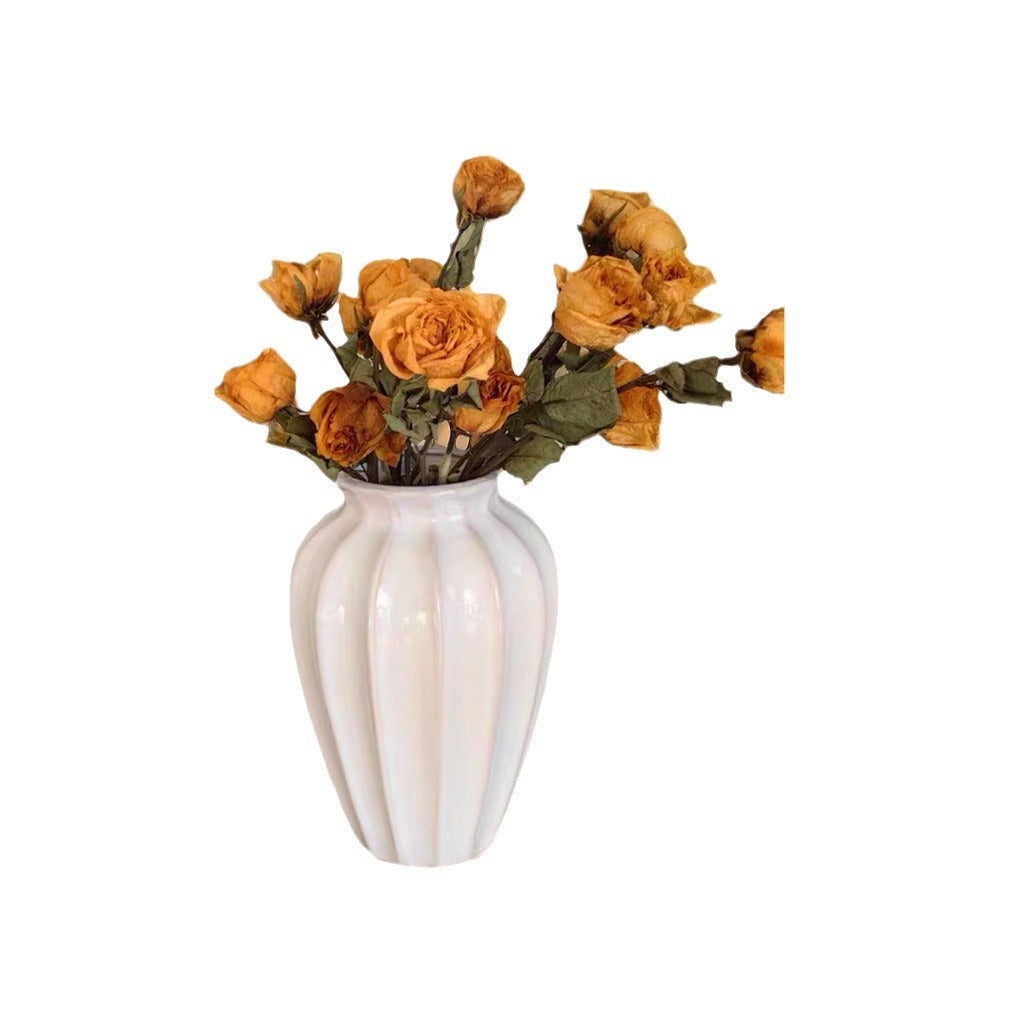 Elegant Ceramic Vase with Ribbed Structure | Kelmera