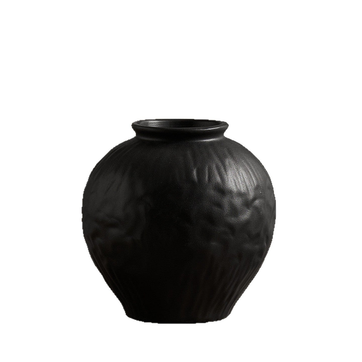 Elegant Ceramic Vase with Texture | Kelmera