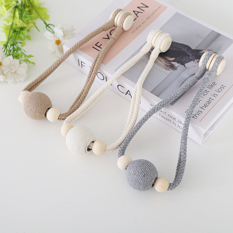 Elegant Curtain Holder | Kelmera