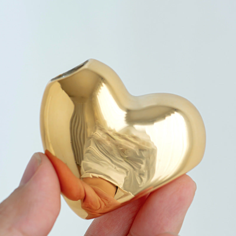 Elegant Decorative Heart Figure | Kelmera