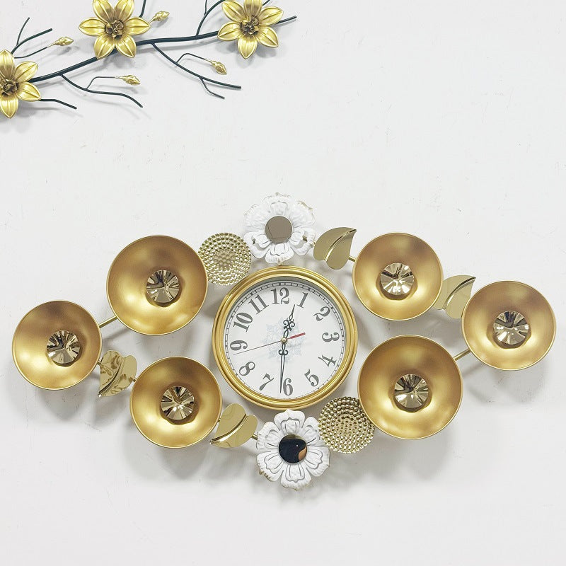 Elegant Decorative Wall Clock with Floral Accents | Kelmera