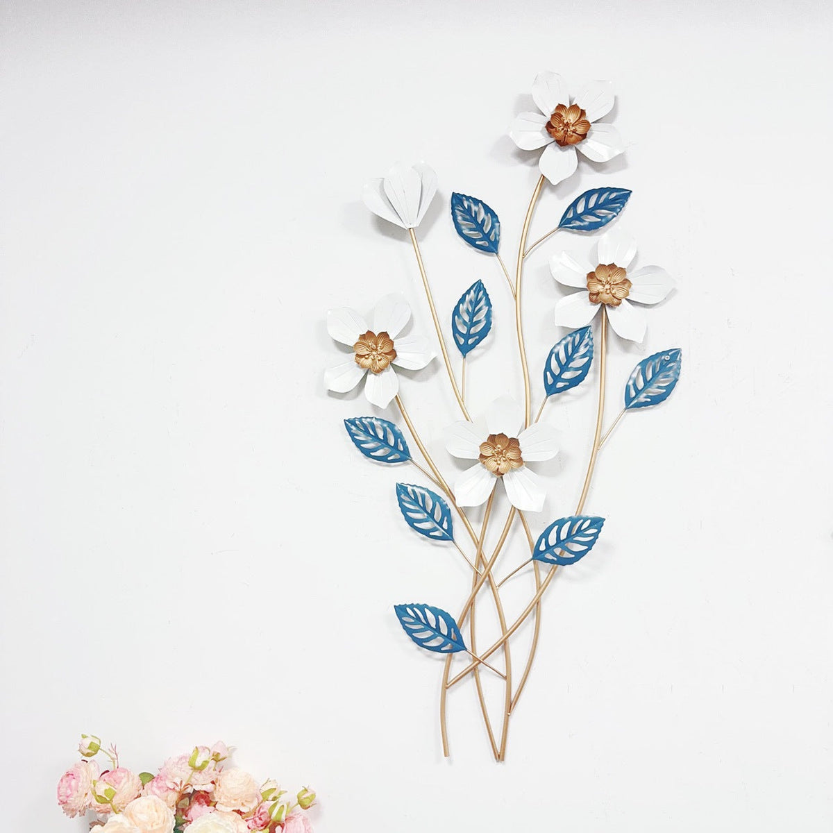Elegant Floral Wall Sculpture | Kelmera