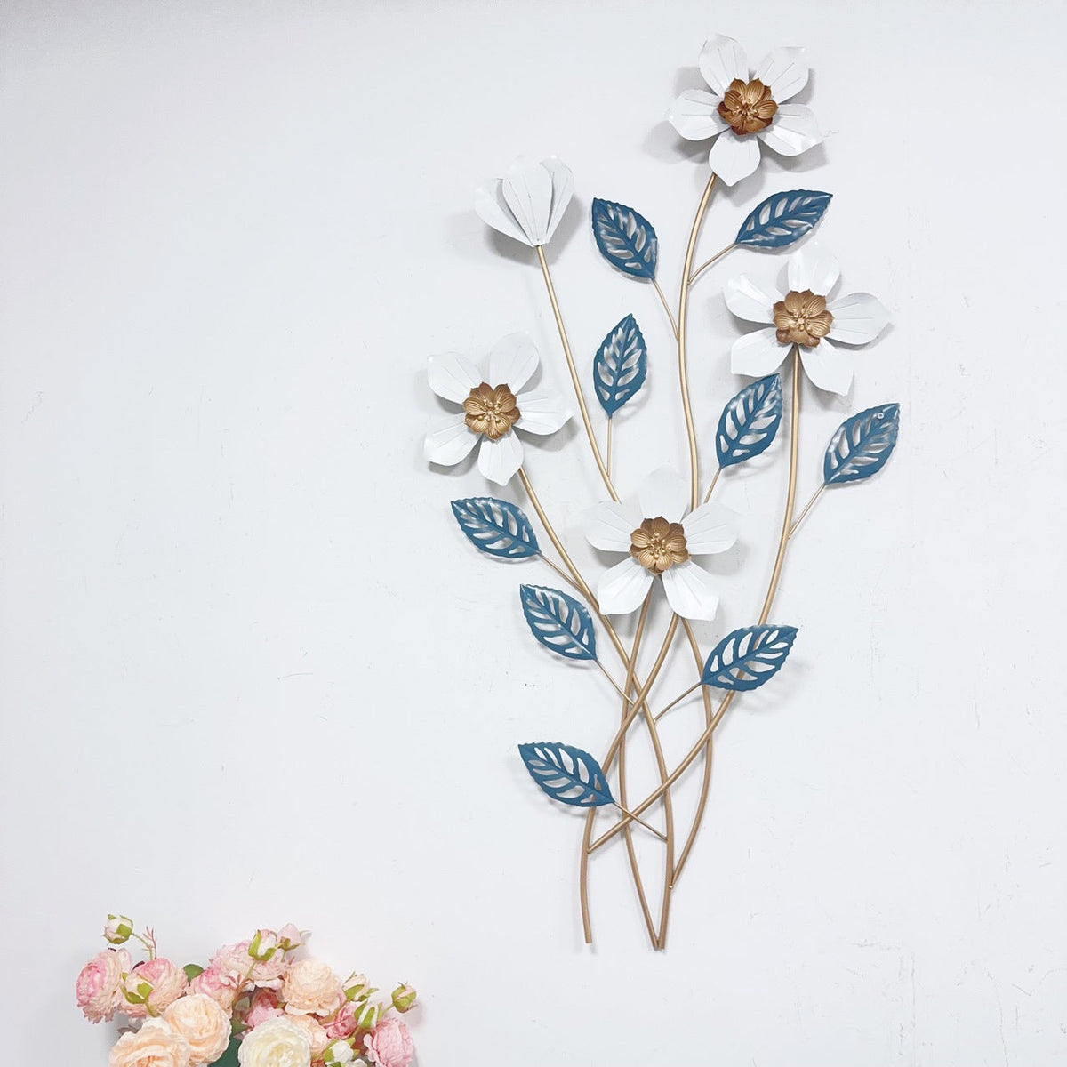 Elegant Floral Wall Sculpture | Kelmera