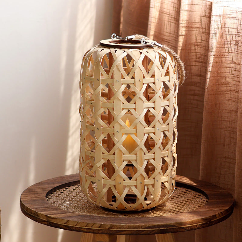 Elegant Lantern made of Handwoven Natural Material | Kelmera