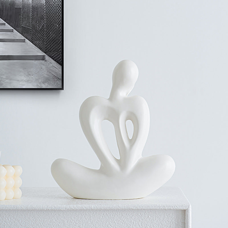 Elegant Love Sculpture | Kelmera