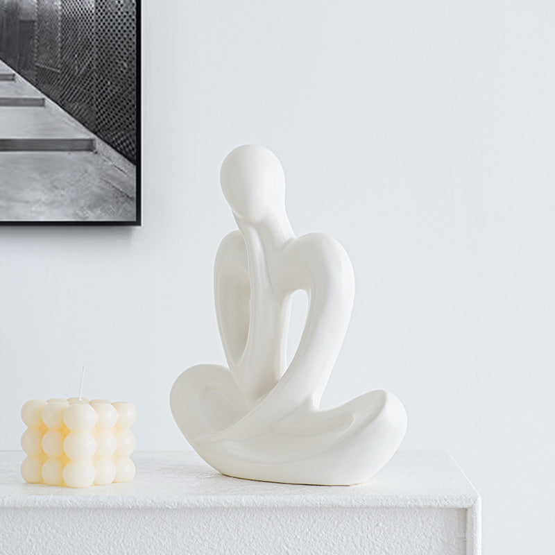 Elegant Love Sculpture | Kelmera