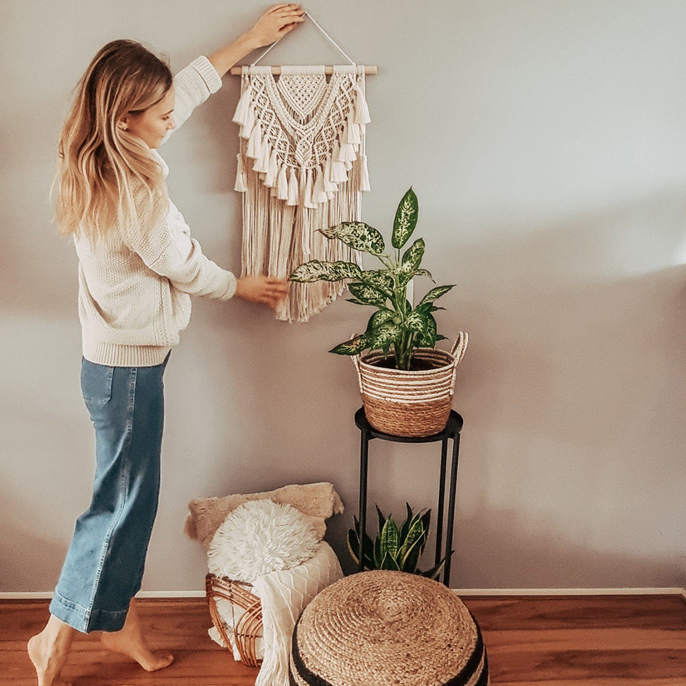 Elegant Macrame Wall Hanging in Bohemian Style | Kelmera