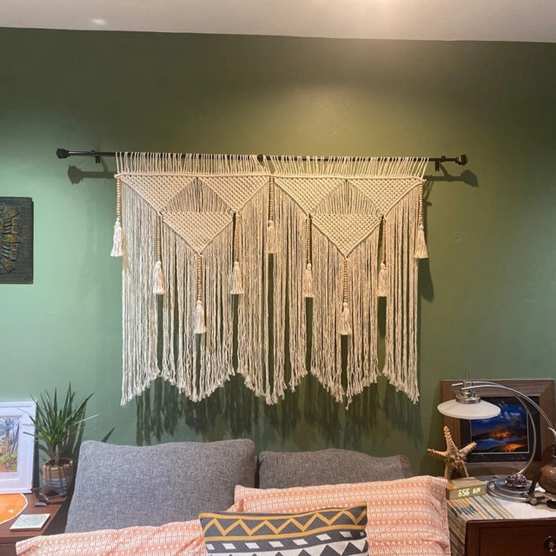 Elegant Macrame Wall Hanging with Ornate Fringes and Leaves | Kelmera
