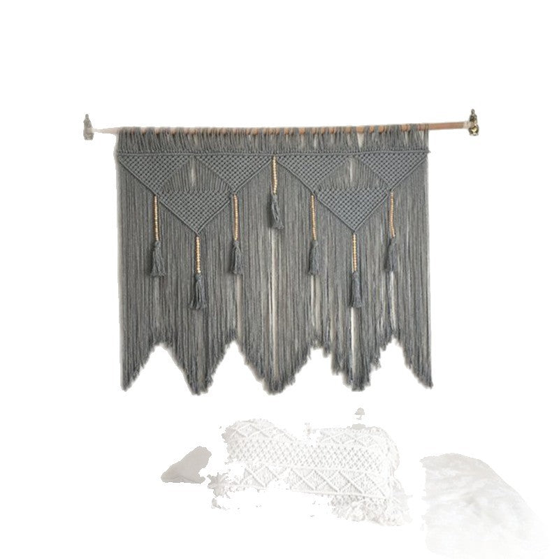 Elegant Macrame Wall Hanging with Ornate Fringes and Leaves | Kelmera