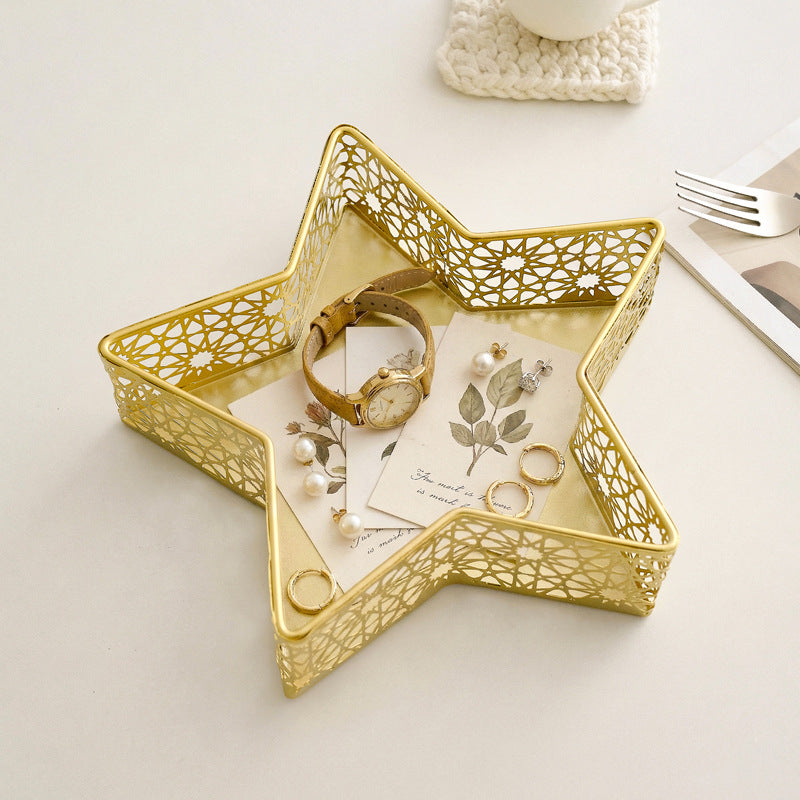 Elegant Metal Candle Holder | Kelmera
