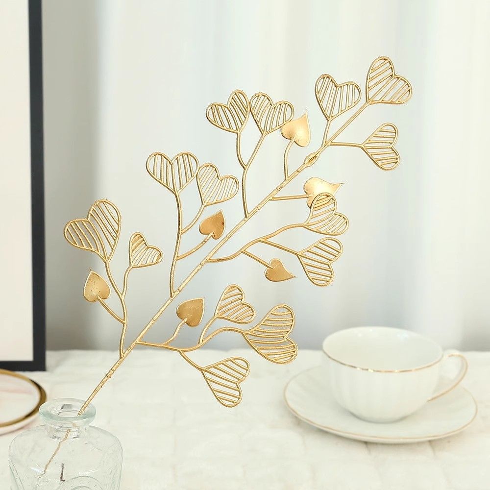 Elegant Metal Leaf Decoration | Kelmera