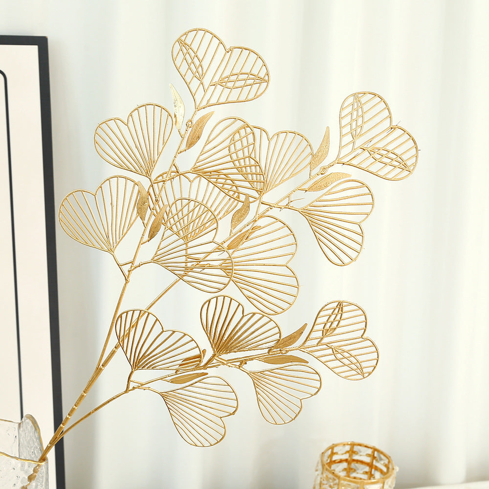 Elegant Metal Leaf Decoration | Kelmera