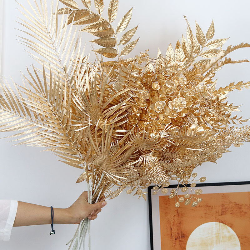 Elegant Metal Leaf Decoration | Kelmera