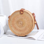 Elegant Round Handbag made of Woven Rattan | Kelmera