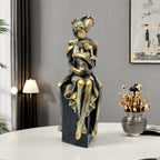 Elegant Sculpture of a Romantic Couple | Kelmera