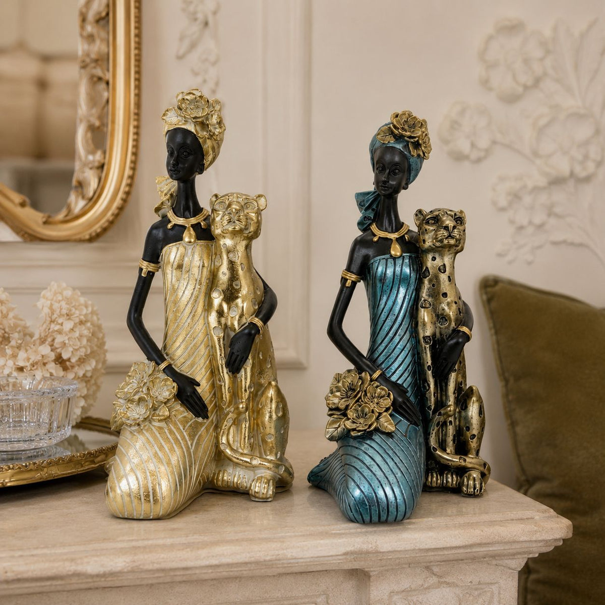 Elegant Sculpture with Leopard | Kelmera