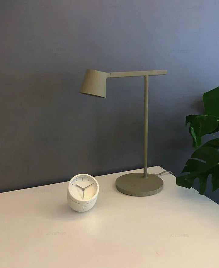 Ellisa Desk Lamp
