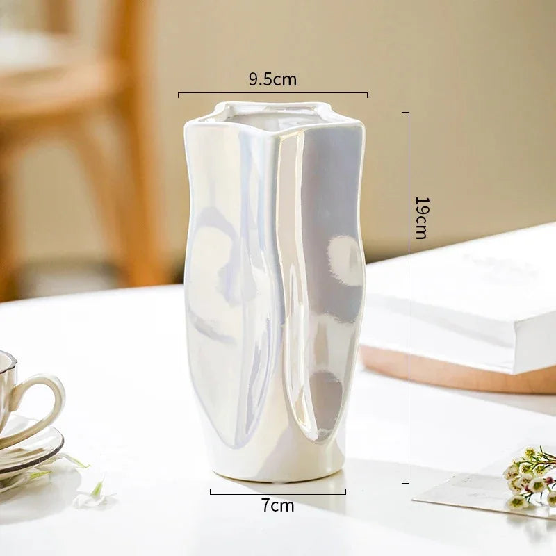 Emira Vase