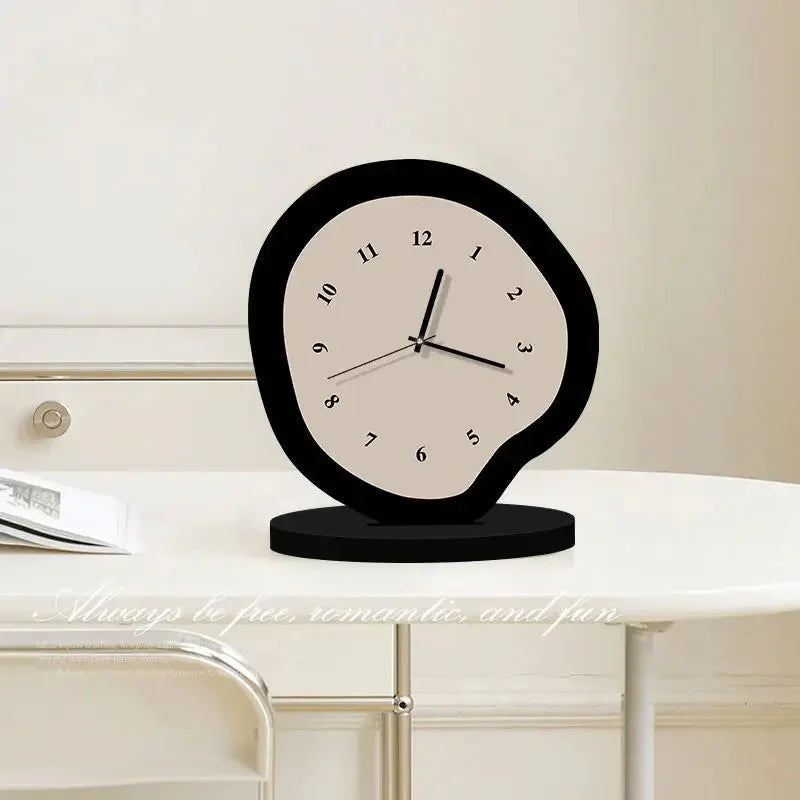 Falmanta Table Clock