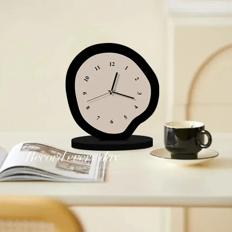 Falmanta Table Clock
