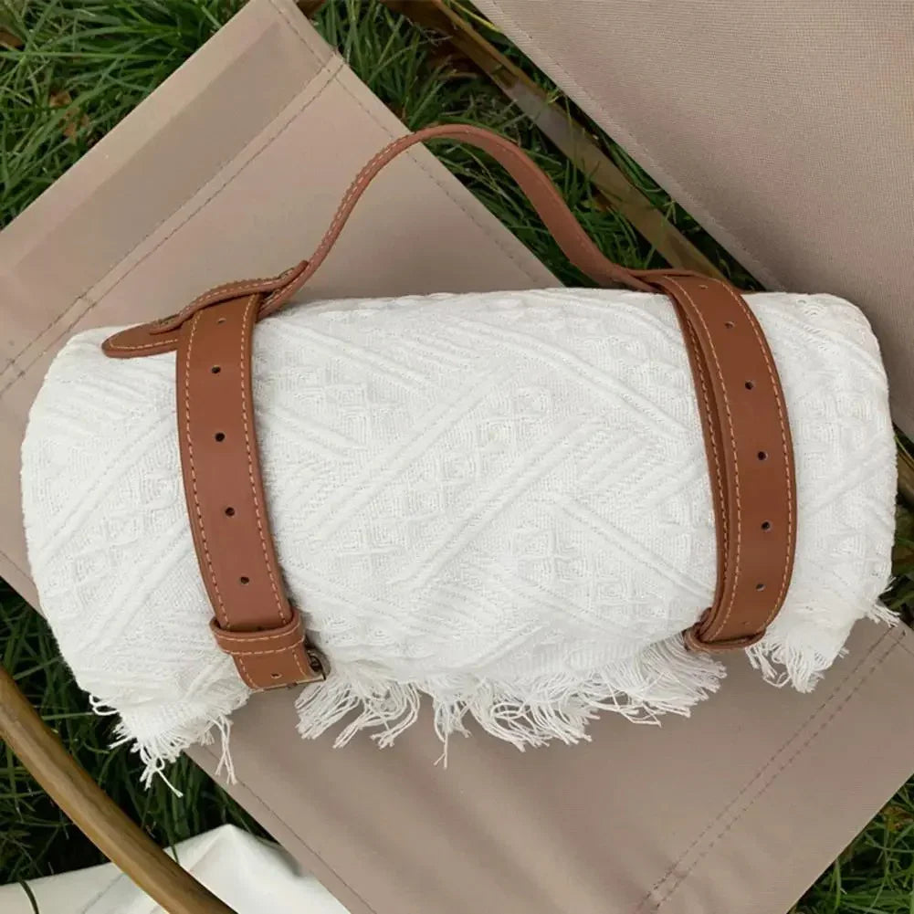 Falnorra Blanket with Strap